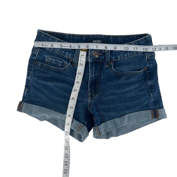 Aeropostale Low Rise Midi Cuffed Hem Jean Shorts Size 2 Women’s - Picture 5 of 5